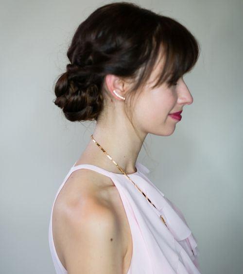 Foto: Reprodução / <a href="http://www.mlovesmblog.com/2015/02/romantic-braided-updo-hair-tutorial" target="_blank">M Loves M</a>