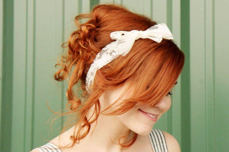 Foto: Reprodução / <a href="http://www.abeautifulmess.com/2011/07/diy-curls-how-to-rag-roll-your-hair-.html" target="_blank">A Beautiful Mess</a>
