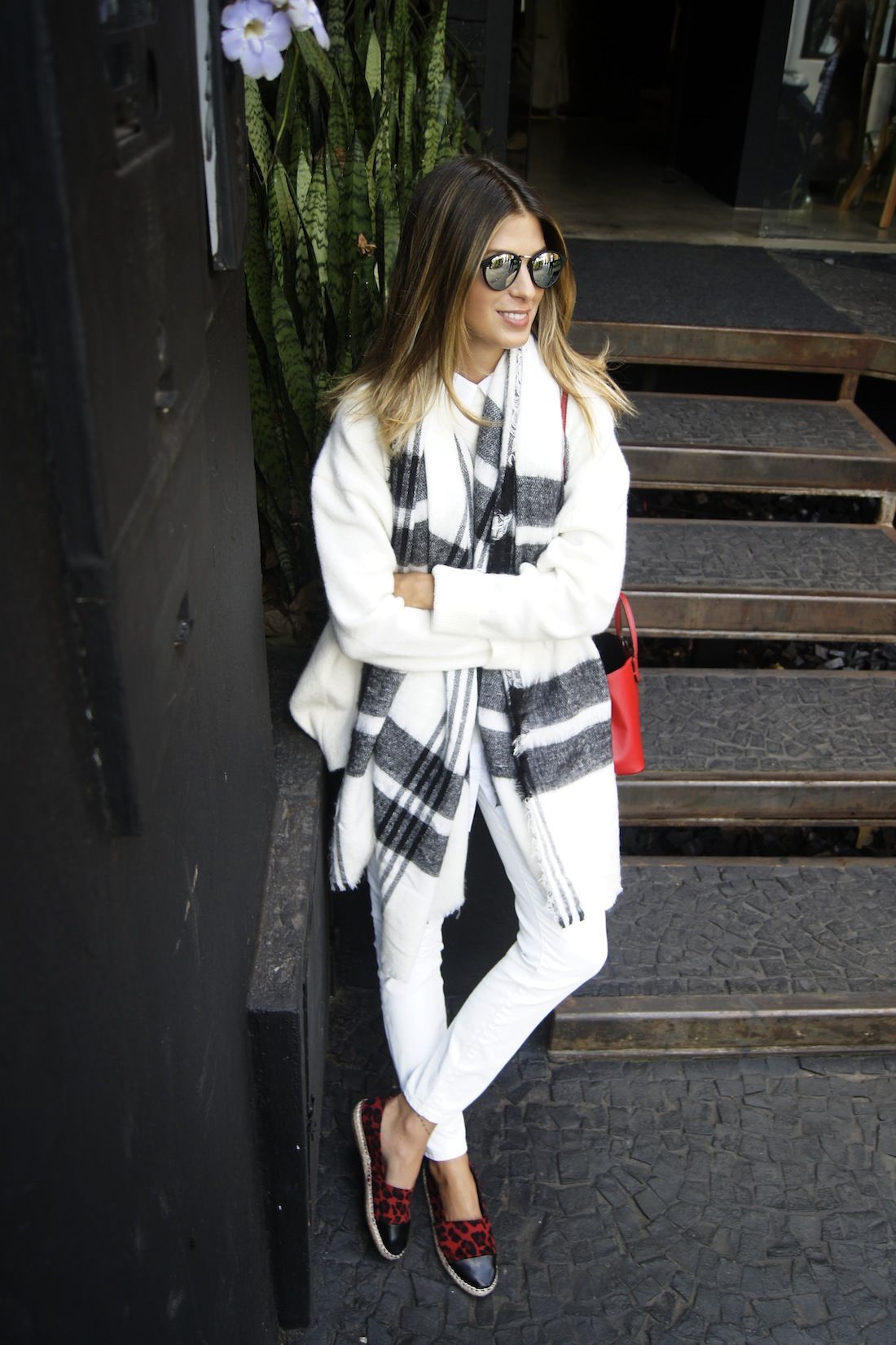 Foto: Reprodução / <a href="http://annafasano.com.br/total-white-monday/" target="_blank">Anna Fasano</a>
