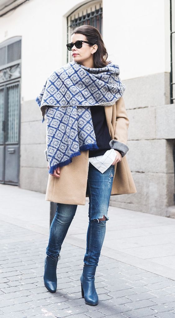 Foto: Reprodução / <a href="http://www.collagevintage.com/tag/maxi-scarf/" target="_blank">Collage Vintage</a>