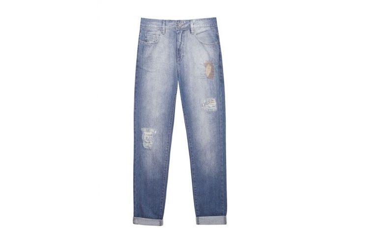 Calça jeans boyfriend por R$209,00 na <a href="https://www.oqvestir.com.br/calca-jeans-boyfriend-cerzido-azul.html
" target="blank_">Oqvestir</a>