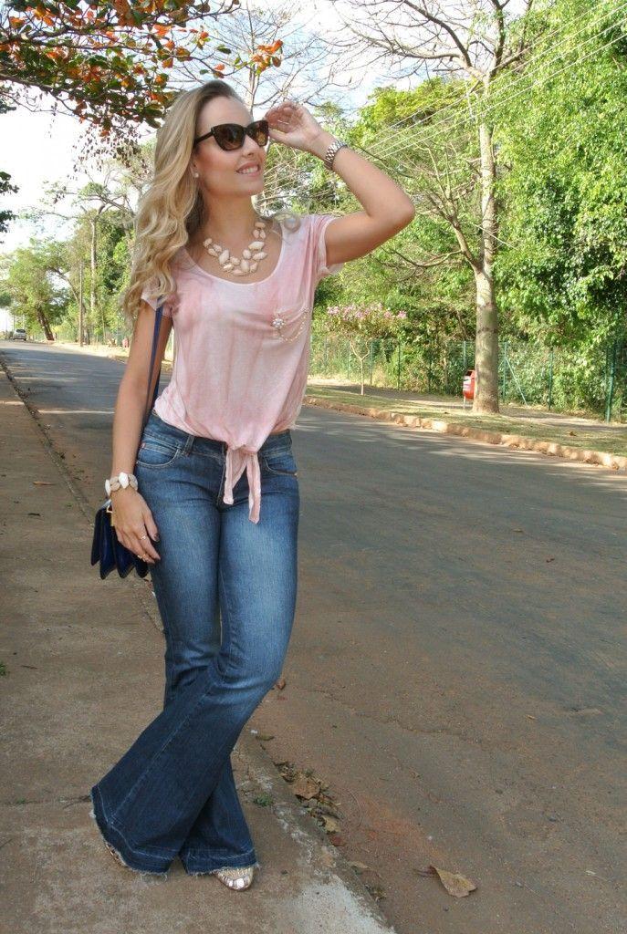 Foto: Reprodução / <a href="http://laylamonteiro.com/look-do-dia-tie-dye-flare-pants/" target="_blank">Blog da Layla Monteiro</a>