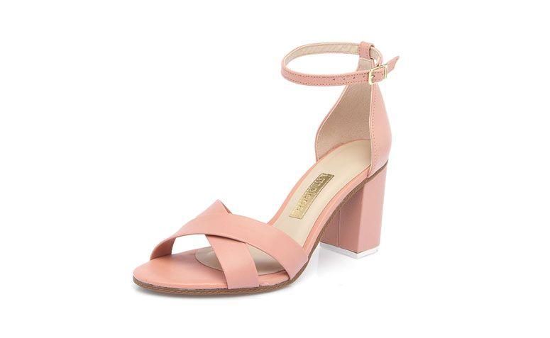 Sandal Moleca rata melompat untuk R $ 89,99 di Dafiti