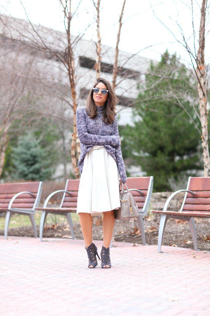 Foto: Reprodução / <a href="http://camilacoelho.com/2014/12/03/look-do-dia-saia-midi-sueter-e-booties-em-camurca/" target="_blank">Camila Coelho</a>
