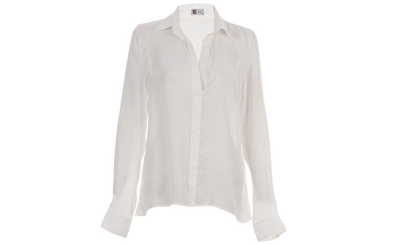 Camisa branca Pop Up Store por R$228 na <a href="http://www.e-closet.com.br/camisa/camisa-b-sica-off-white-pop-up-store-12314.html" target="blank_">E-Closet</a>