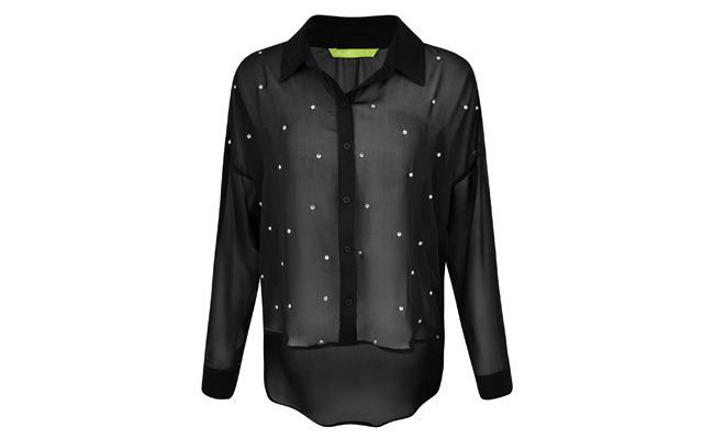Camisa em chiffon por R$89,90 na <a href="http://www.lojasrenner.com.br/productdetails/index.jsp?skuId=532502124&productId=532463583" target="_blank">Renner</a>