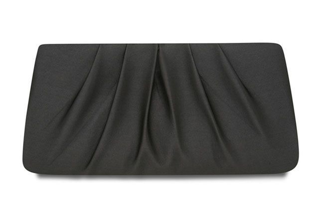 R에 의한 새틴 클러치 Corello에서 $ 129