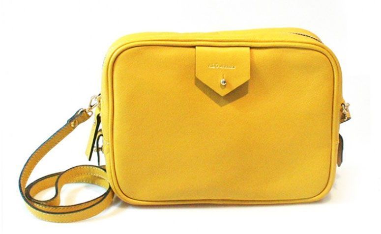 Bolsa clã amarela Adô Atelier por R$398,00 na <a href="http://www.adoatelier.com.br/bolsas-couro-diversas/bolsa-cla-amarela" target="_blank">Adô Atelier</a>