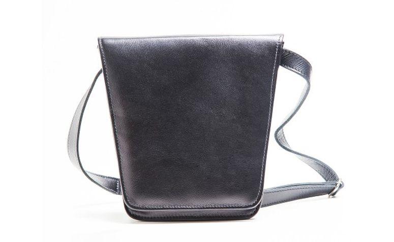 Bolsa Jenny preta por R$320,00 na <a href="http://lepreri.com.br/loja/jenny/jenny-preta/" target="_blank">Lepreri</a>