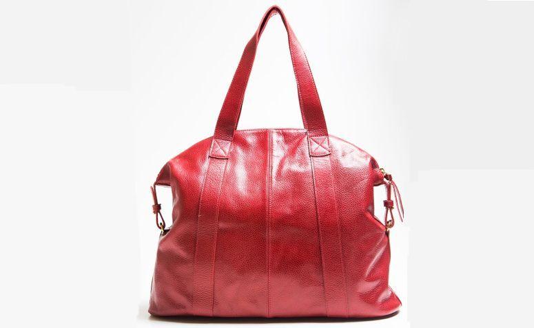 Bolsa Carol vermelha por R$580,00 na <a href="http://lepreri.com.br/loja/carol/carol-vermelha/" target="_blank">Lepreri</a>