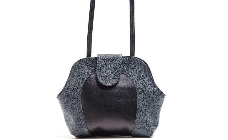 Bolsa Taylor preta por R$380,00 na <a href="http://lepreri.com.br/loja/taylor/taylor-preta/" target="_blank">Lepreri</a>