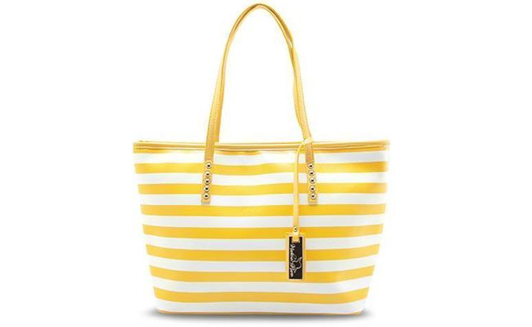 Bolsa listras amarelas Madame Marie por R$179,99 na <a href="http://www.anita.com.br/produto/Bolsa-Madame-Marie-MULTICOLORIDO-95745?atributo=173:MULTICOLORIDO" target="_blank">Anita</a>
