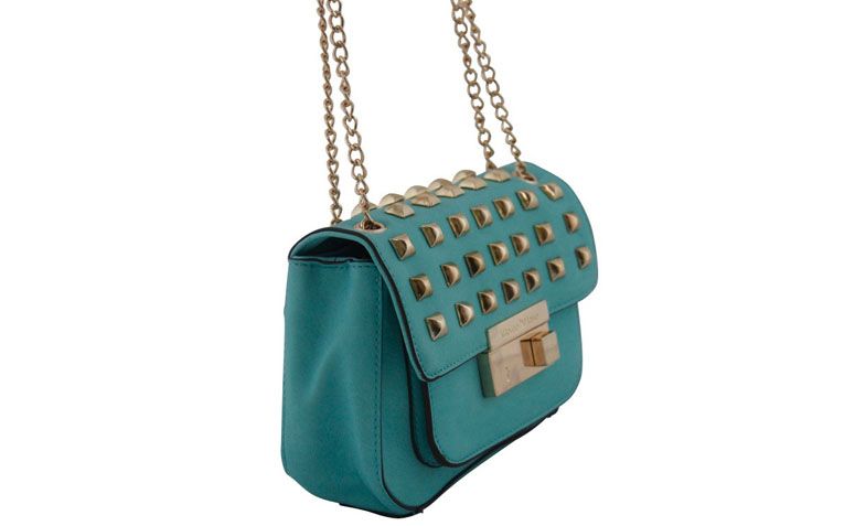 Bolsa verde piscina Vitorino Maské por R$119,90 na <a href="http://www.ellastore.com.br/bolsas-femininas/por-marca/vitorino-maske/bolsa-vitorino-maske-vm0464-verde-piscina" target="_blank">Ella Store</a>