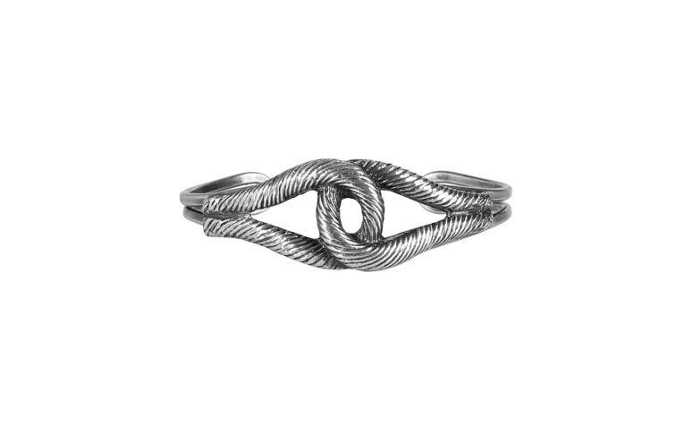 Bracelete de nó náutico por R$39 na <a href="http://www.amomuito.com/bijoux/19221-bracelete-knot-prata-velha.html" target="_blank">Amo Muito</a>