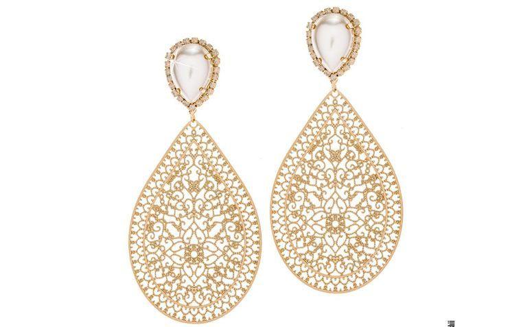 Brinco etnico com cristais e pérola por R$84,00 na <a href="http://www.franciscajoias.com.br/brinco-gota-etnico-com-base-em-cristais-e-perola-folheado-em-ouro-18k.html" target="_blank">Francisca Joias</a>