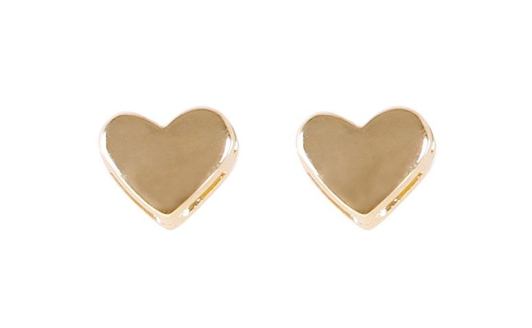 Mini brinco de coração folheado a ouro por R$24 na <a href="http://www.amomuito.com/bijoux/20349-brinco-coracaozinho-folheado-dourado.html" target="_blank">Amo Muito</a>