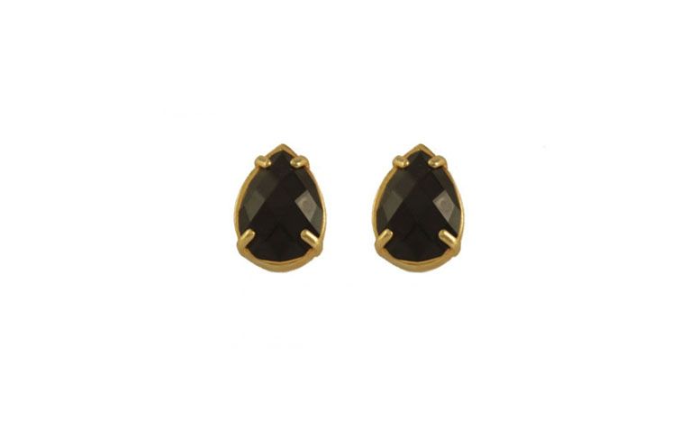 Brinco “gota” por R$25 na <a href="http://penelopeacessorios.com.br/brinco-gota-facetada.html" target="_blank">Penélope Acessórios</a>