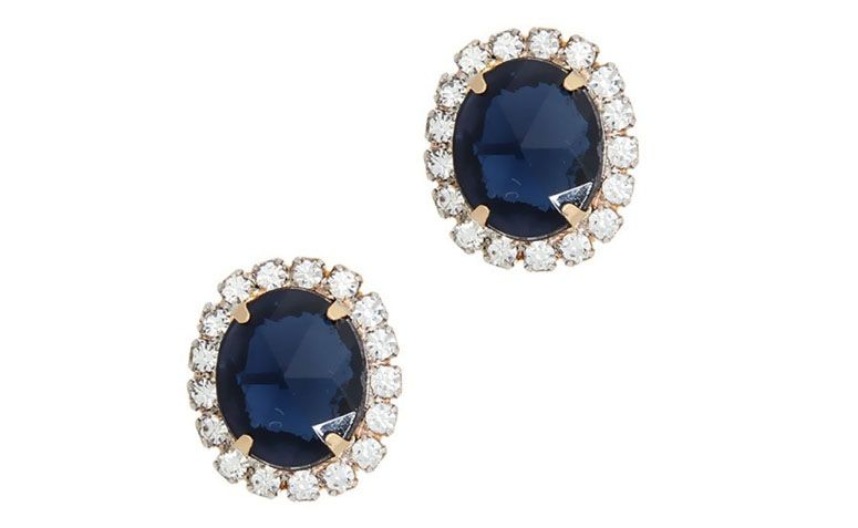 Brinco de cristal azul e detalhes de cristais brancos por R$45,90 na <a href="http://www.franciscajoias.com.br/brinco-de-cristal-azul-e-detalhes-em-cristais-brancos-folheados-a-ouro-18k.html" target="_blank">Francisca Joias</a>