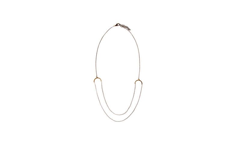 Colar de comprimento médio e corrente dupla por R$28 na <a href="http://www.amomuito.com/bijoux/19240-colar-balance-ouro-velho.html" target="_blank">Amo Muito</a>