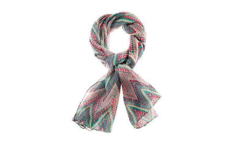 Lenço estampado colorido por R$29,90 na <a href="http://www.loucasporacessorios.com.br/lenco-geometrico-turquesa/p" target="_blank">Loucas por Acessórios</a>