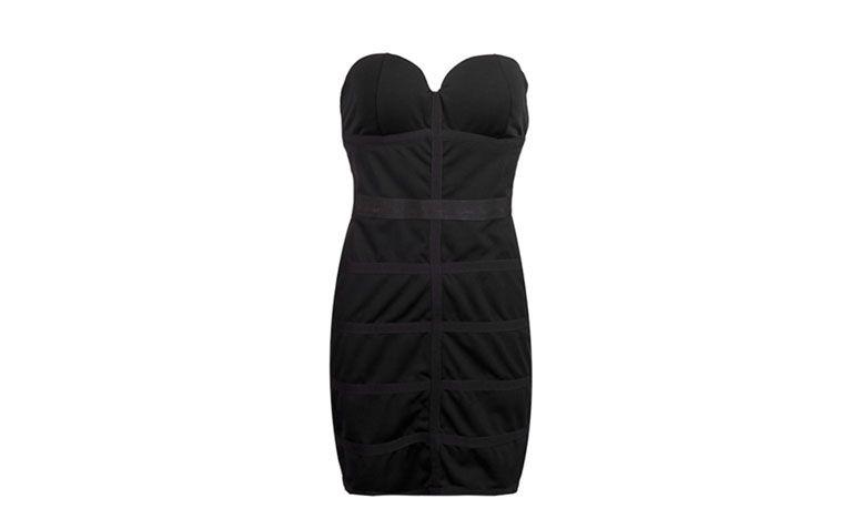 Vestido bandagem tomara que caia por R$399,99 na <a href="http://ad.zanox.com/ppc/?28065109C79450365&ULP=[[http://www.dafiti.com.br/Vestido-France-Preto-1064518.html?fd=1294241802?utm_source=zanox&utm_medium=deeplink_generator&utm_campaign=deeplink_generator]]" target="_blank">Dafiti</a>