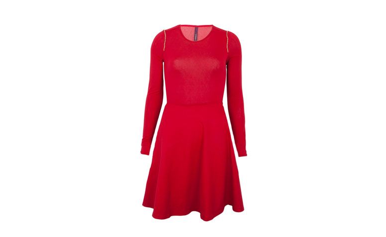 Vestido evasê manga longa vermelho por R$97,99 na <a href="http://www.dafiti.com.br/Vestido-Sommer-Petit-Vermelho-1658898.html" target="_blank">Dafiti</a>