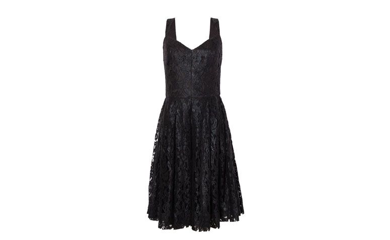 Vestido curto rendado por R$689 na <a href="http://goo.gl/Yq58TQ" target="_blank">OQ Vestir</a>