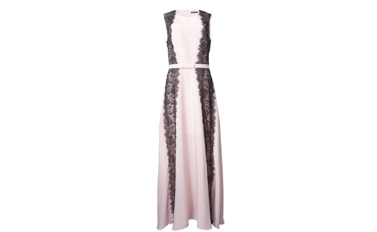 Vestido longo rendado por R$1.248 na <a href="http://goo.gl/fd6nCU" target="_blank">OQ Vestir</a>