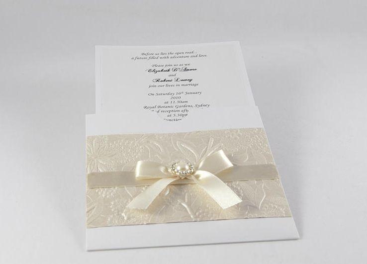 Foto: Reprodução / <a href="http://www.bstudioweddinginvitations.com/#!pearla-collection/c1r46" target="_blank">B Studio Wedding Invitations</a>
