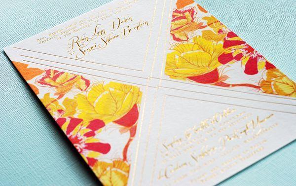 Foto: Reprodução / <a href="http://ohsobeautifulpaper.com/2014/08/floral-and-gold-foil-wedding-invitations/" target="_blank">Oh so beautiful paper</a>