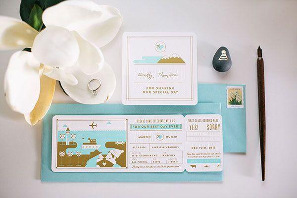 Foto: Reprodução / <a href="http://ohsobeautifulpaper.com/2013/11/huilin-martins-gold-foil-boarding-pass-wedding-invitations/" target="_blank">Oh so beautiful paper</a>