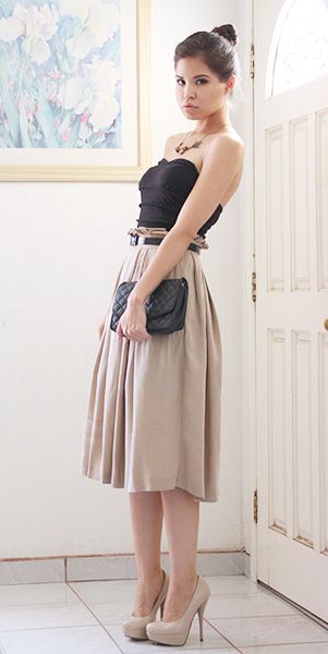 Foto: Reprodução / <a href="http://fake-leather.com/looking-up-at-the-sky-i-hear-a-small-bird-chirp/">Fake Leather</a>