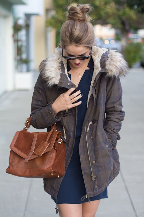 Foto: Reprodução / <a href="http://galmeetsglam.com/2012/11/dressed-down-casual/">Gal Meets Glam</a>