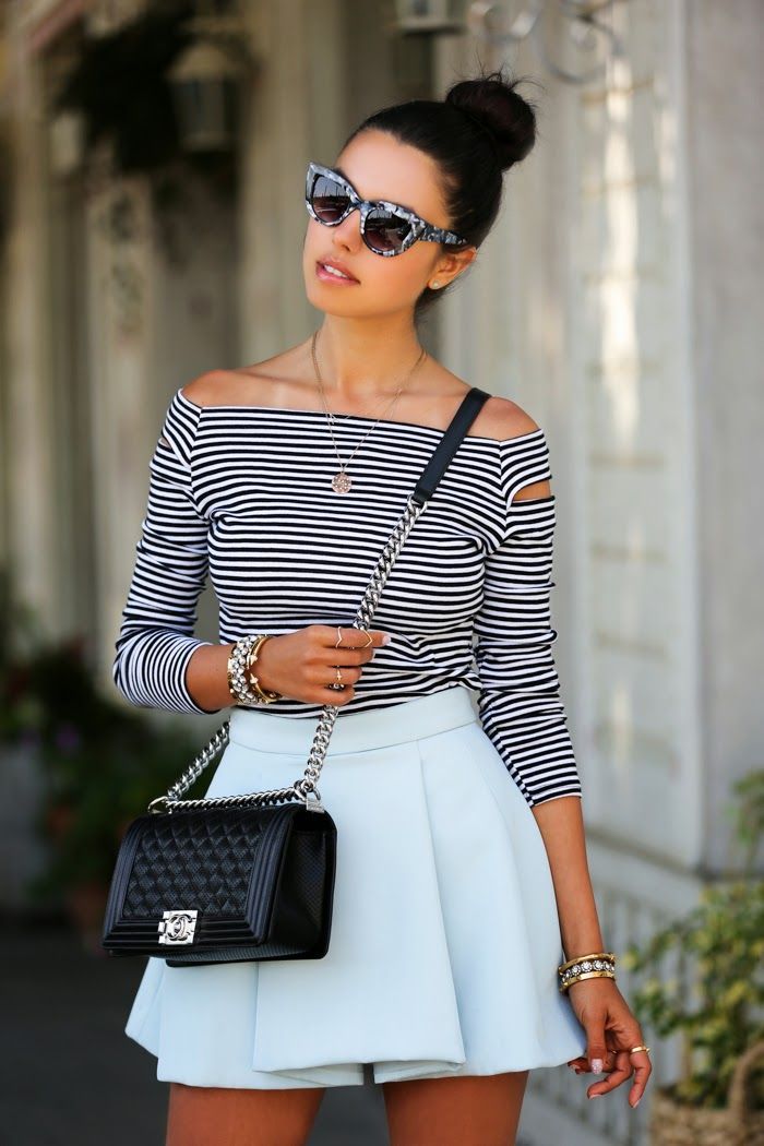Foto: Reprodução / <a href="http://vivaluxury.blogspot.com.br/2014/03/cat-eyes-cut-outs.html">Viva Luxury</a>