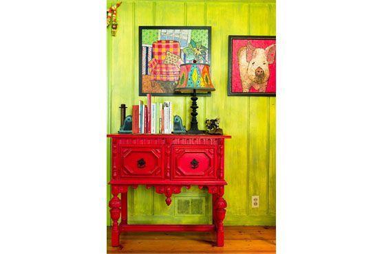 Brinque com constrates e crie um ambiente rico em cores.