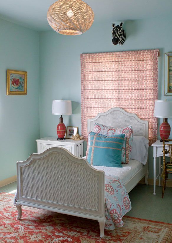 Foto: Reprodução / <a href="http://www.houzz.com/photos/322311/Charmean-Neithart-Interiors-contemporary-bedroom-los-angeles" target="_blank">Charmean Neithart Inteiors</a>