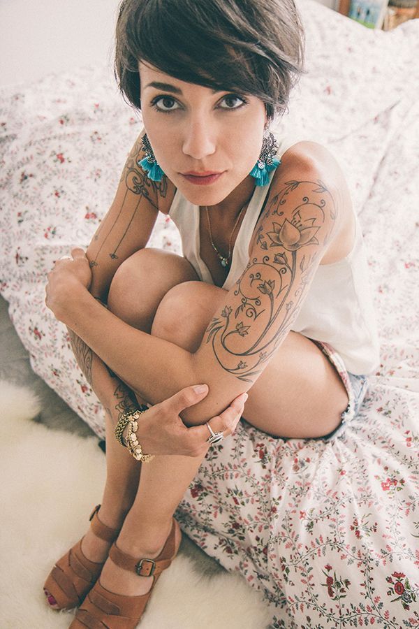Photo: Main semula / Et pas pourquoi Coline?