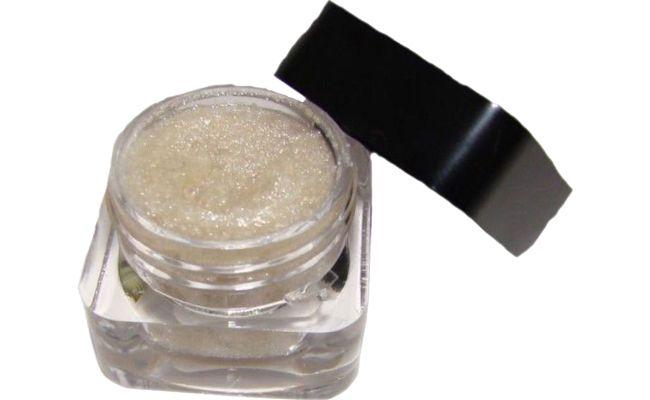 Biolumen Laser em creme por R$55 na <a href="http://www.farmaciadoceflora.com.br/produto/0000150/BIOLUMEN--LASER-EM-CREME" target="_blank">Farmácia Doce Flora</a>