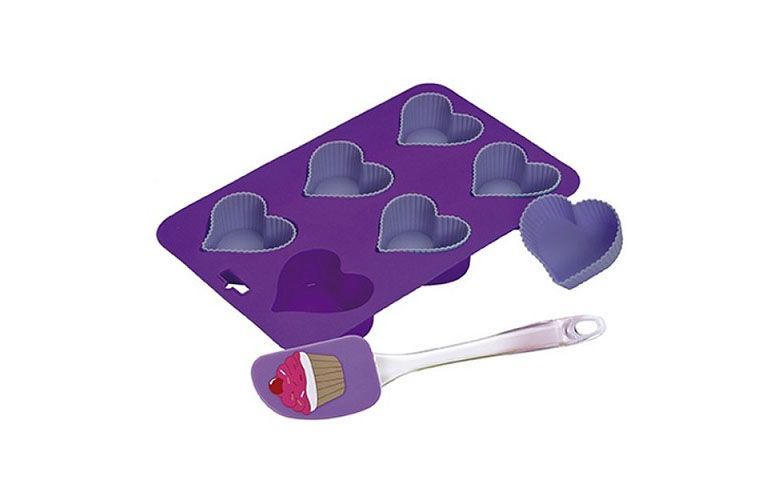 Kit cupcake coração por R$39,00 na <a href="http://www.utilarpresentes.com.br/produto/1841/kit-cupcake-coracao" target="blank_">Utilar</a>