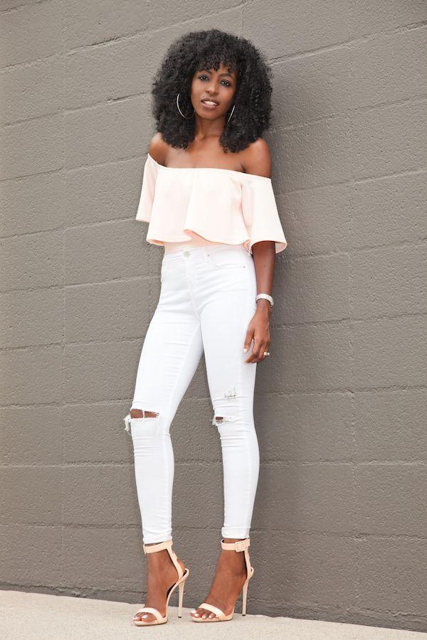 Foto: Reprodução / <a href="http://stylepantry.com/2015/07/23/crop-swing-top-ripped-skinny-jeans/" target="_blank">Style Pantry</a>
