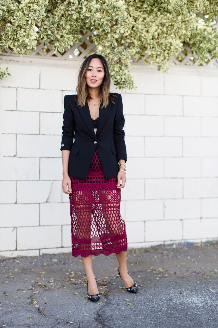 Foto: Reprodução / <a href="http://www.songofstyle.com/2015/12/pierre-balmain-blazer-and-fausto-puglisi-pumps.html" target="_blank">Song of Style</a>