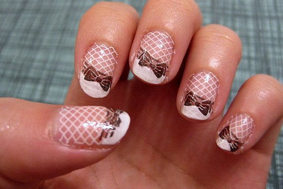 Mais uma ideia de como decorar as unhas da noiva