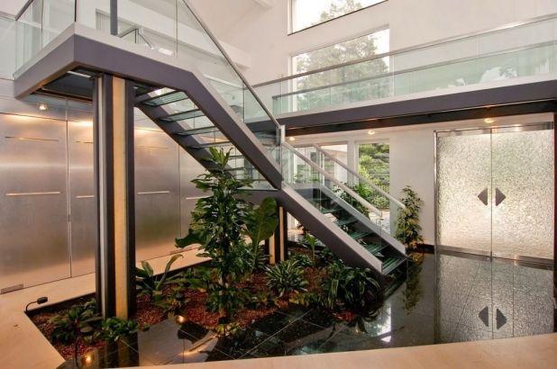 Foto: Reprodução / <a href="http://www.blackxhouse.com/p/1311/under-stairs/" target="_blank">Blacxhouse</a>