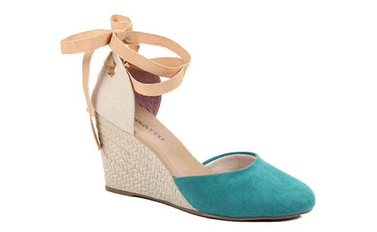 Espadrilhe verde por R$84,99 na <a href="http://www.passarela.com.br/passarela/produto/_/R-Sand-lia-Anabela-Espadrille-Pensatto-219418-Verde-6091216615-10001" target="_blank">Passarela</a>