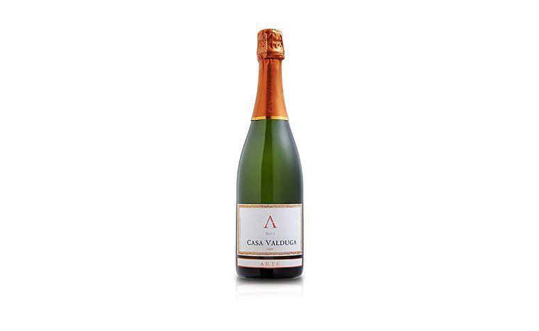 Espumante Casa Valduga Arte Brut por R$45,43 na <a href="http://ad.zanox.com/ppc/?29469028C38715453&ULP=[[http://www.americanas.com.br/produto/7353170/espumante-casa-valduga-arte-brut-750ml?tkcampaing=c4d13ad4-52b6-4e21-b12e-0bae54bddbd5&tkurl=33ec14d3-8d74-44d5-9173-2ab4cac4720d&utm_source=Zanox&utm_medium=Afiliados&utm_campaign=custom_deeplink]]" target="blank_">Americanas</a>