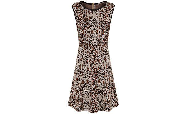 Vestido de onça Lz Klub por R$319 na <a href="http://www.capitollium.com.br/cat/vestidos/21219.html" target="blank_">Capitollium</a>