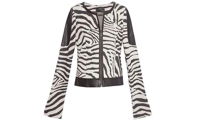 Casaco de zebra Le Lis por R$479 na <a href="http://www.oqvestir.com.br/casaco-zebra-bege-37384.aspx/p" target="blank_">Oqvestir</a>