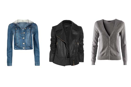 As jaquetas jeans e de couro são peça chave nos looks de festival, mas se não estiver muito frio, um cardigã será suficiente.