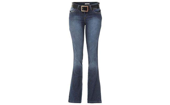 Calça flare Lara por R$149,99 na <a href="http://www.passarela.com.br/feminino/produto/6400719264/Calca-Lara-2172-Flare----Jeans/" target="blank_">Passarela</a>