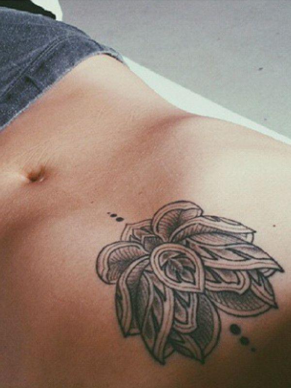 Featured image of post The Best 30 Feminina Flor De Lotus Tattoo No Coccix